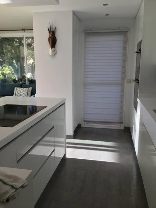 Alcazaba Blue Lagoon 3 Bedroom, Ground Floor Apartment Estepona Extérieur photo