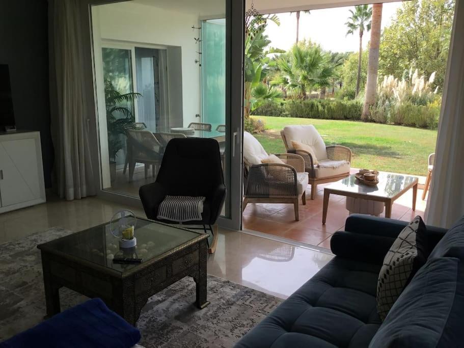 Alcazaba Blue Lagoon 3 Bedroom, Ground Floor Apartment Estepona Extérieur photo