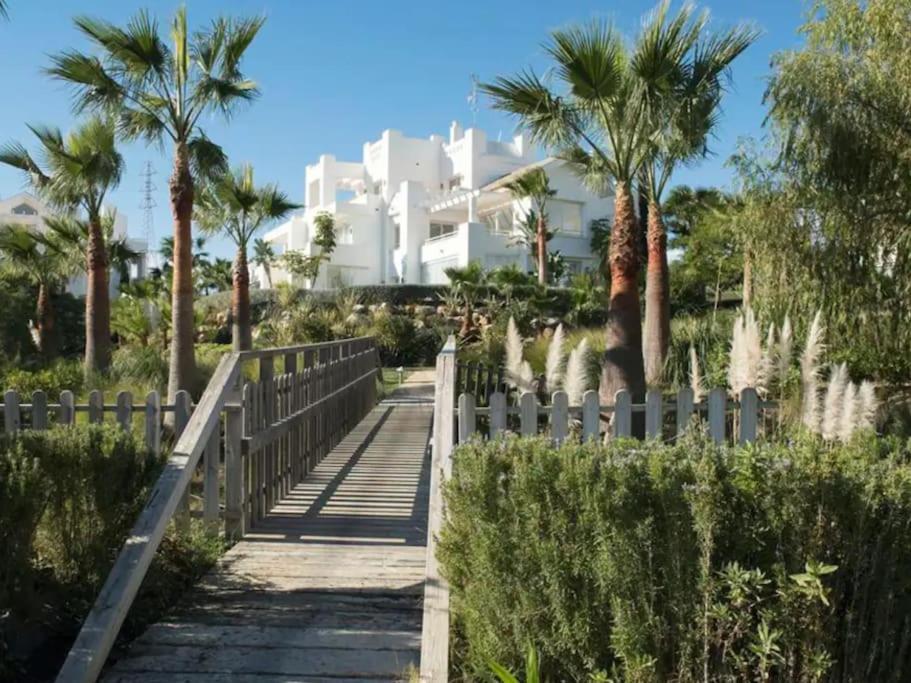 Alcazaba Blue Lagoon 3 Bedroom, Ground Floor Apartment Estepona Extérieur photo