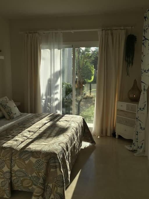 Alcazaba Blue Lagoon 3 Bedroom, Ground Floor Apartment Estepona Extérieur photo