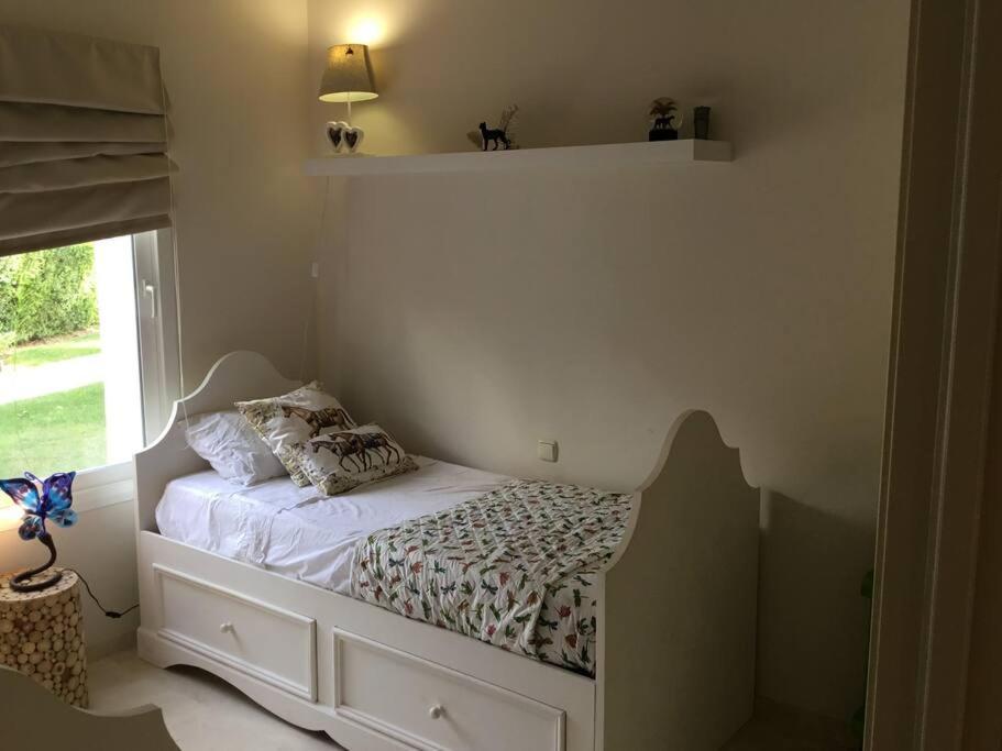Alcazaba Blue Lagoon 3 Bedroom, Ground Floor Apartment Estepona Extérieur photo