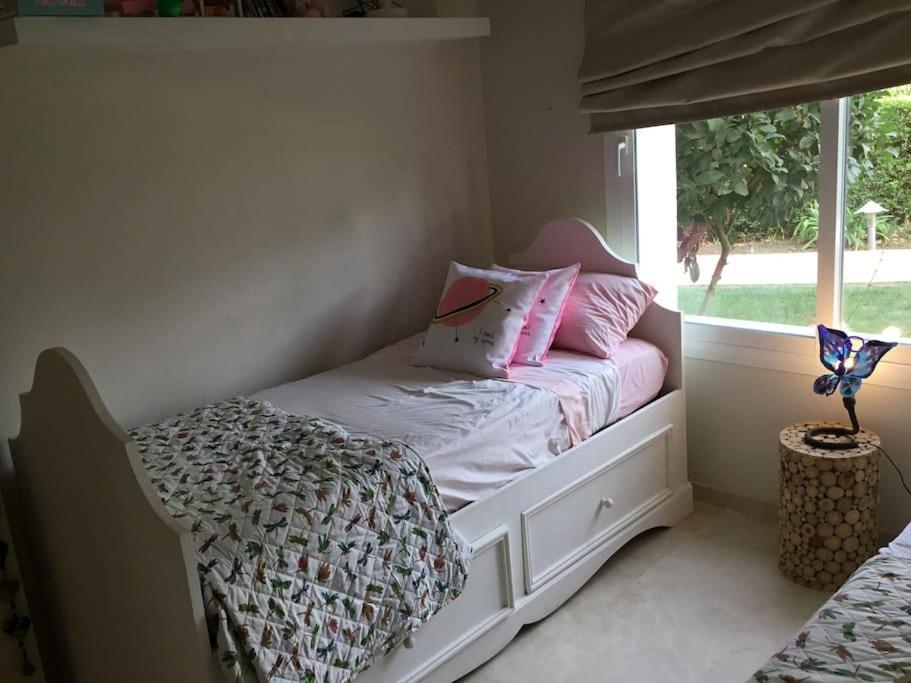 Alcazaba Blue Lagoon 3 Bedroom, Ground Floor Apartment Estepona Extérieur photo