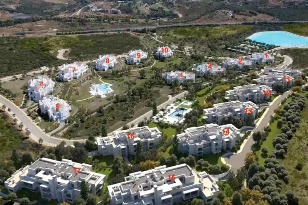 Alcazaba Blue Lagoon 3 Bedroom, Ground Floor Apartment Estepona Extérieur photo